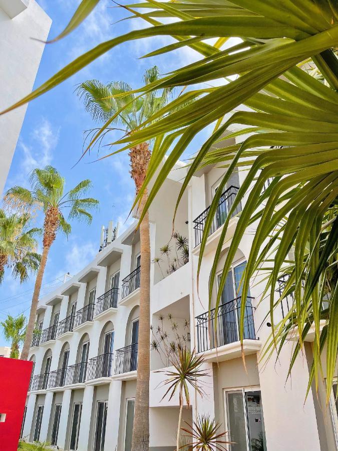 Seven Crown Express & Suites By Kavia Cabo San Lucas Exterior foto